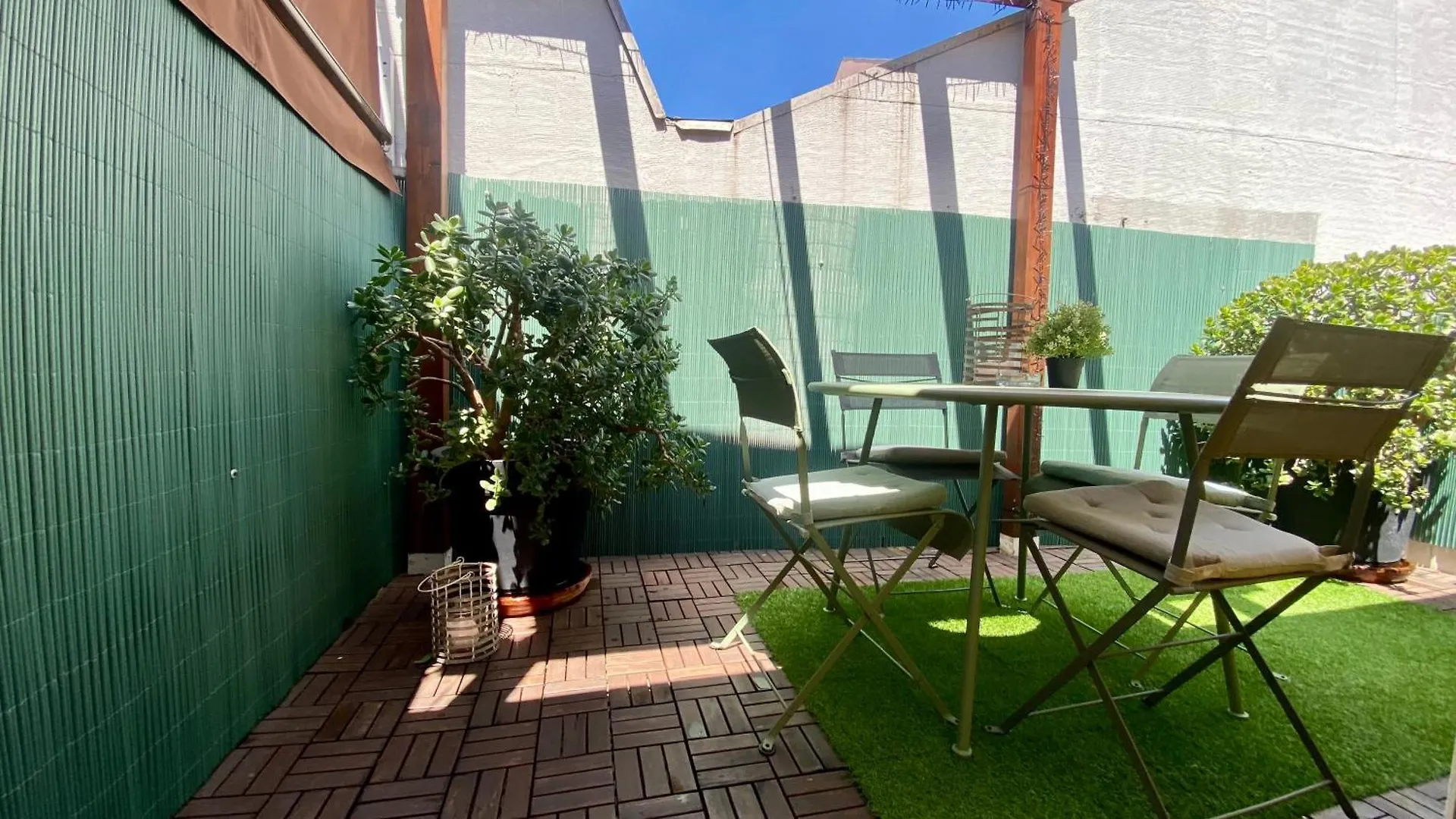 Apartment Studios With Mezzanine Rua Da Moeda Lisbon Portugal